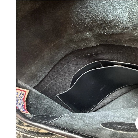 Vintage Dooney & Bourke Equestrian Crossbody Bag-Black AWL Leather - Picture 7 of 11